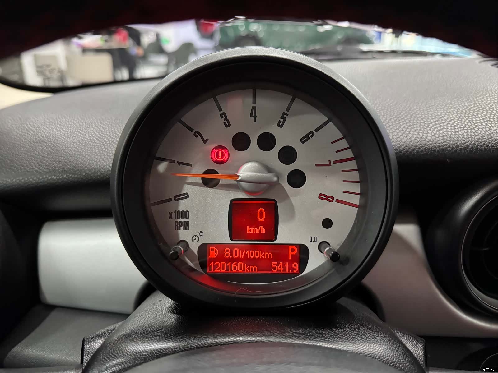 Mini ONE, 2011 14