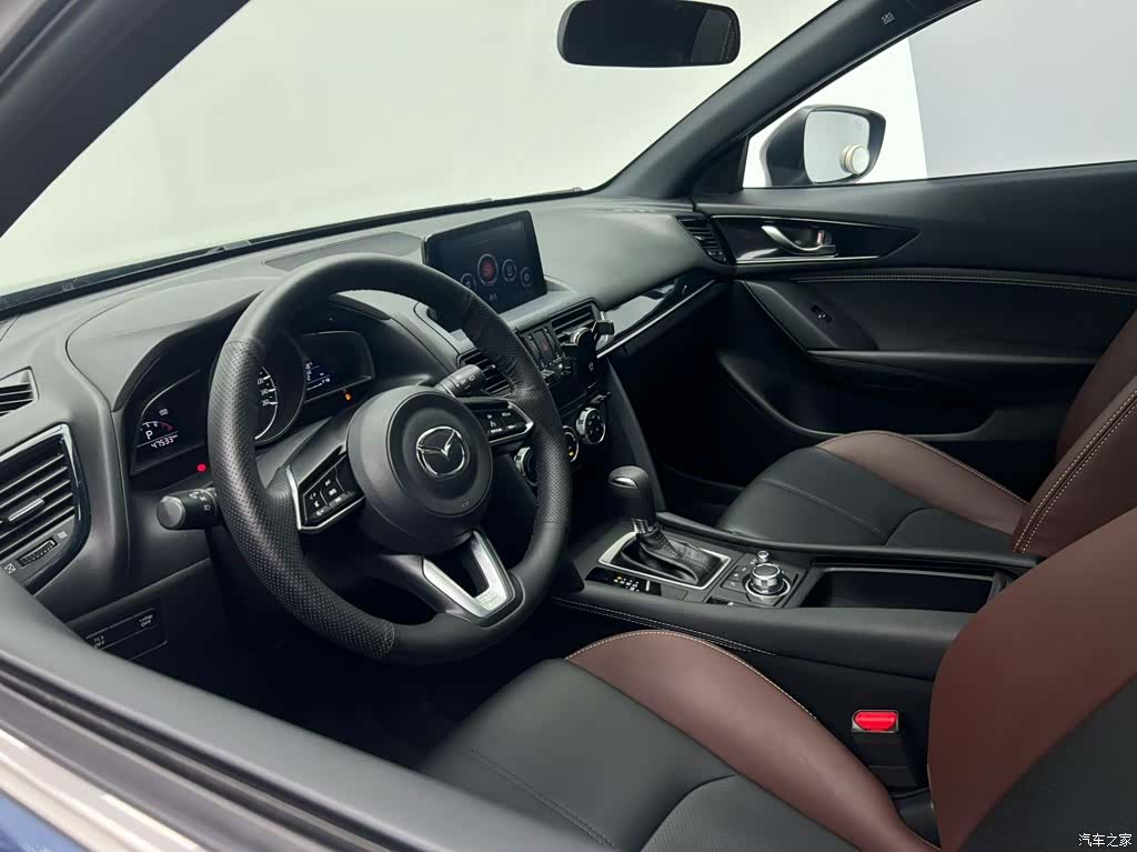 Mazda CX-4, 2022 14