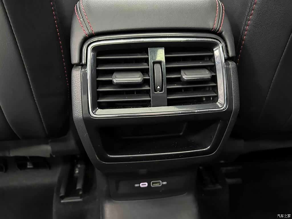 Skoda Karoq, 2024 15