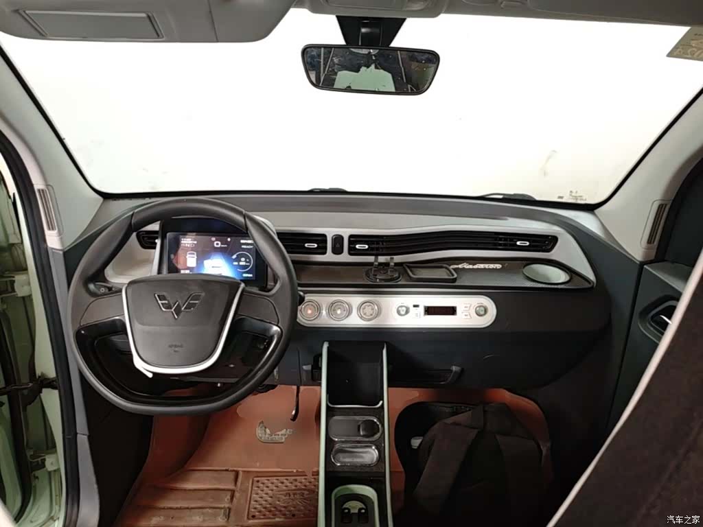 Wuling MINIEV, 2022 10