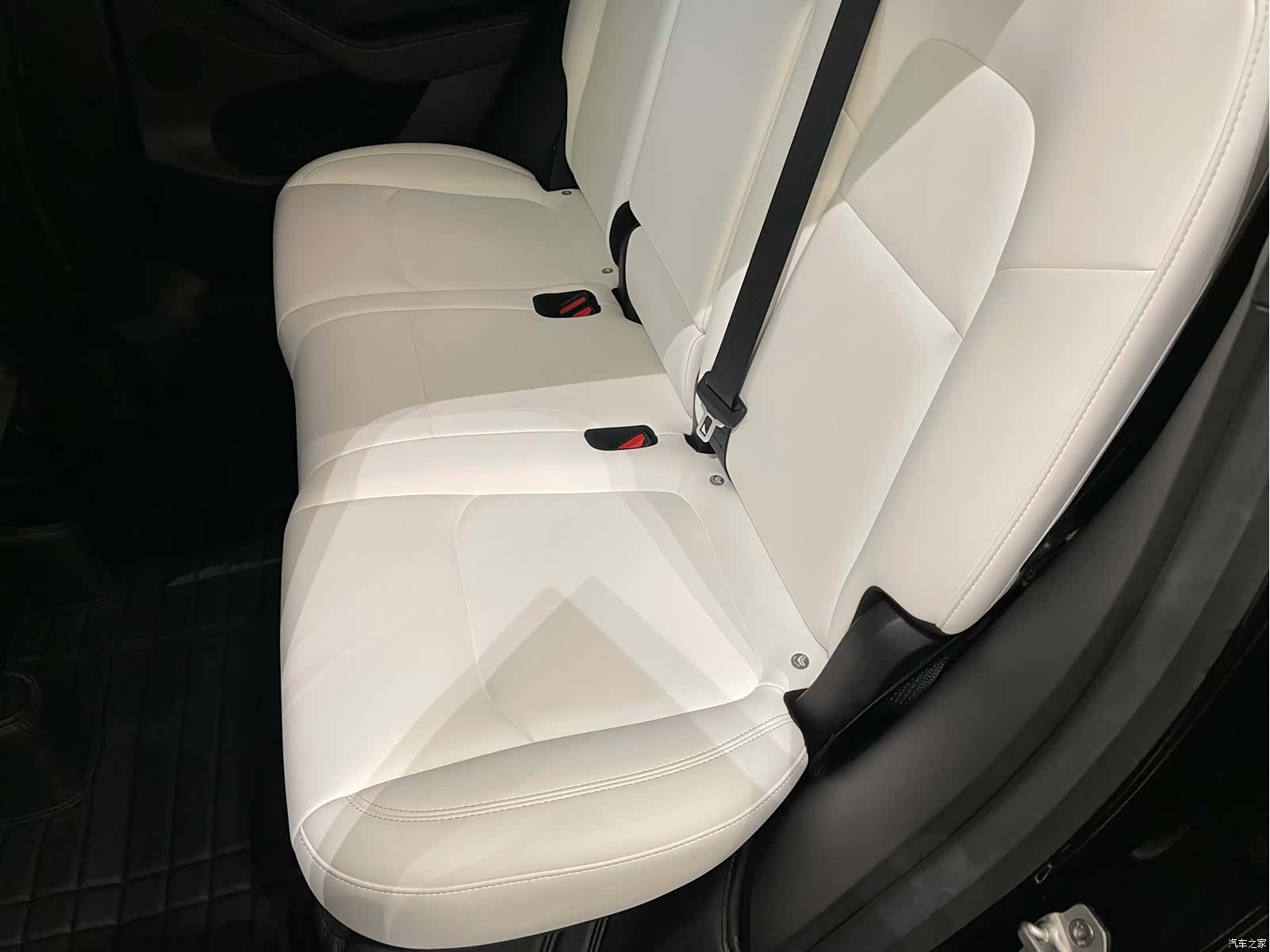 Tesla Model Y, 2023 8