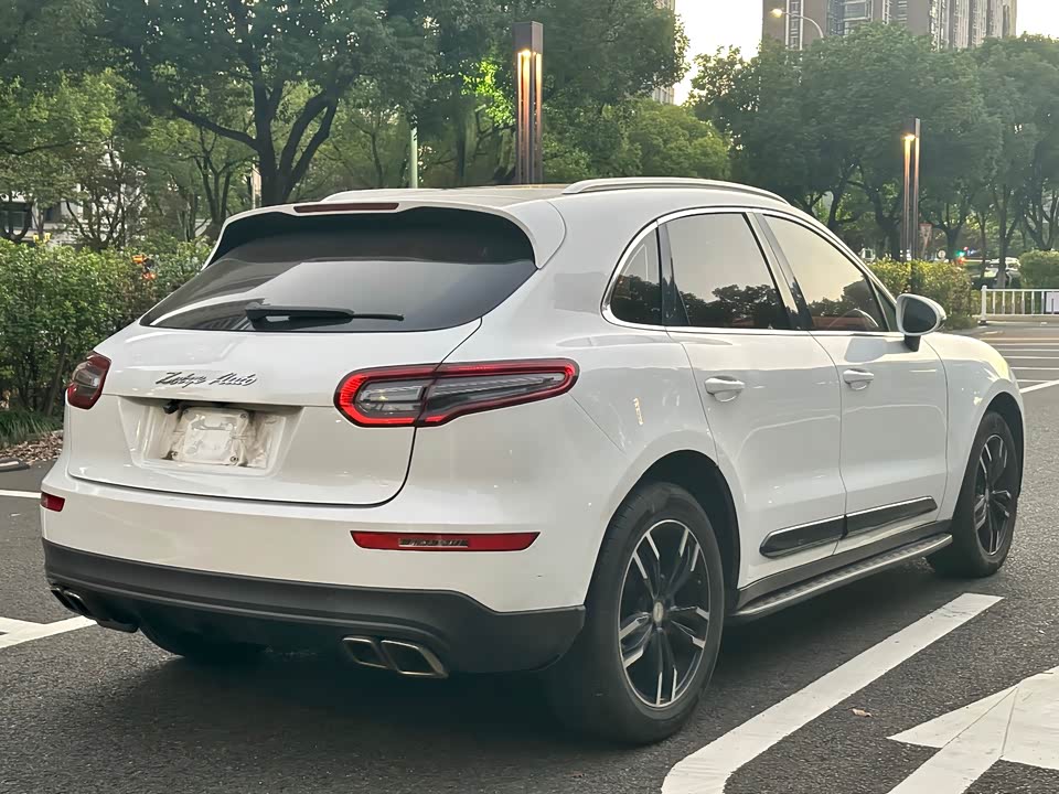 Zotye SR9