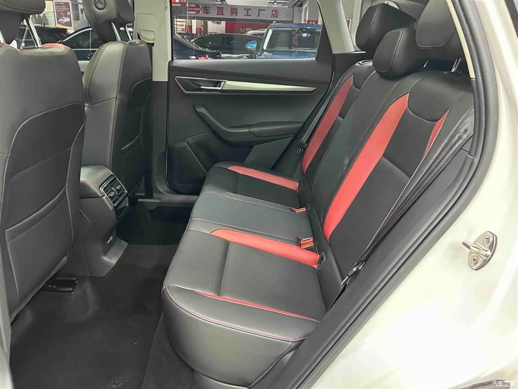 Skoda Karoq, 2024 14