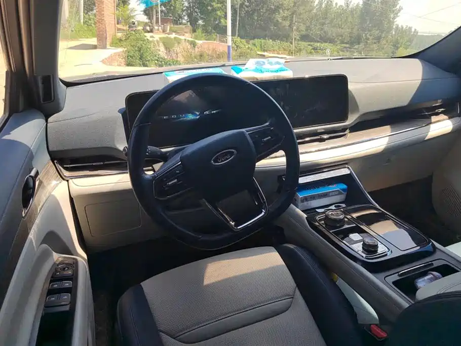 Ford Ling Rui Ford Ling Rui