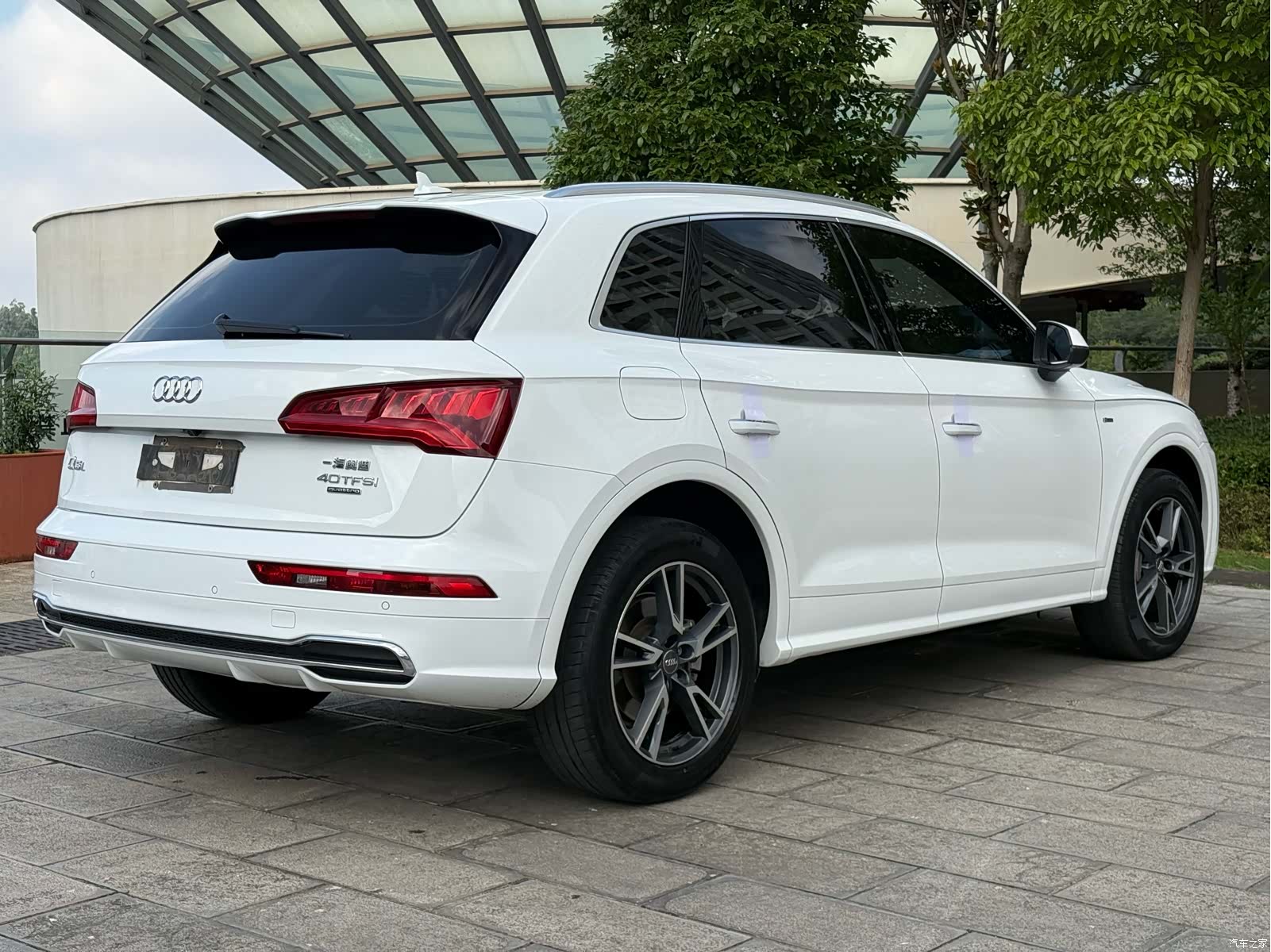 Audi Q5L, 2018 9