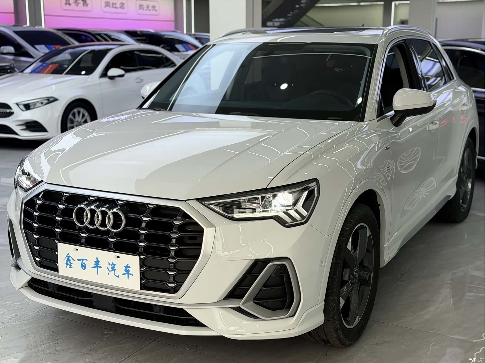 Audi Q3, 2023 1