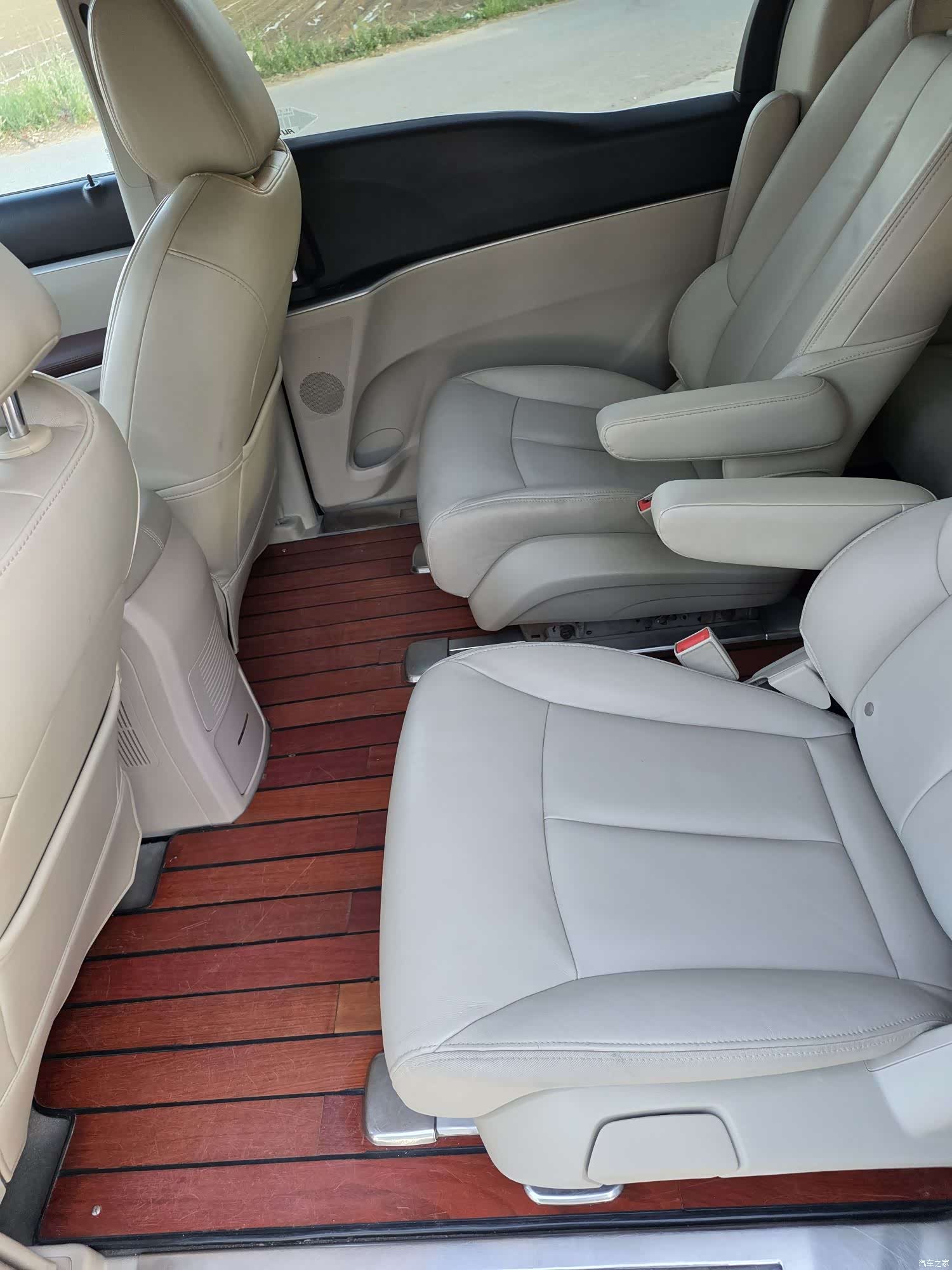 Buick GL8, 2019 13