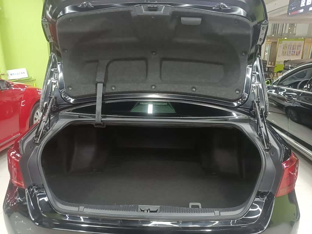 Toyota Crown, 2017 19