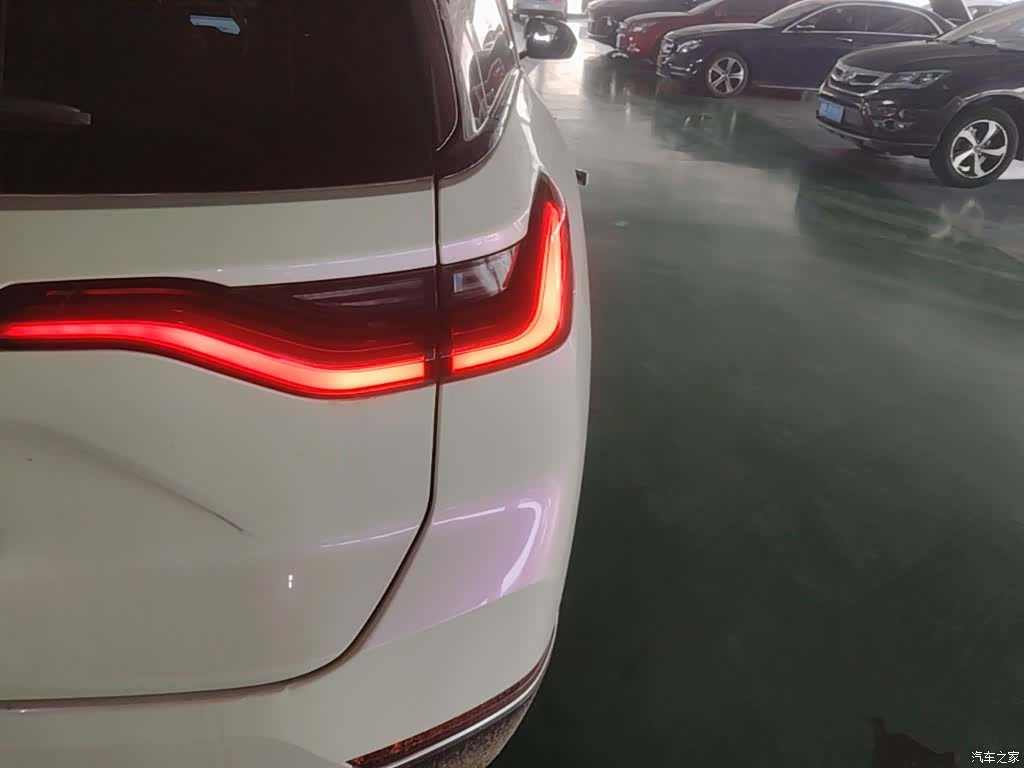NIO ES8, 2023 8