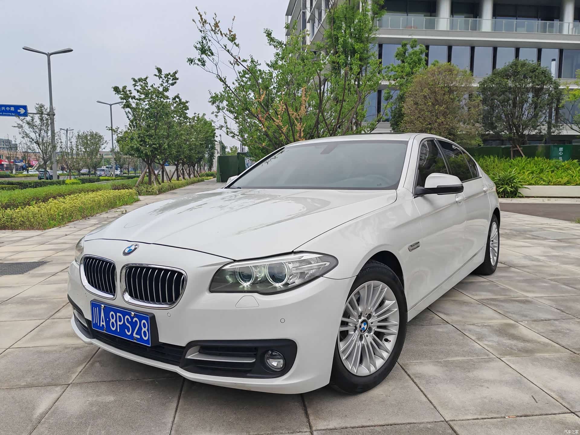 BMW 5 Series, 2015 1