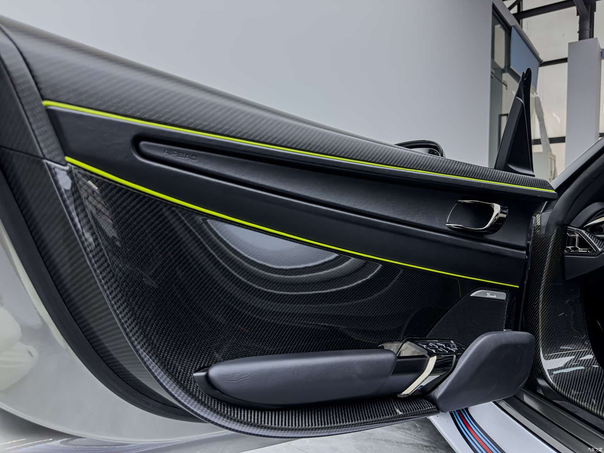 Porsche 918, 2015 19