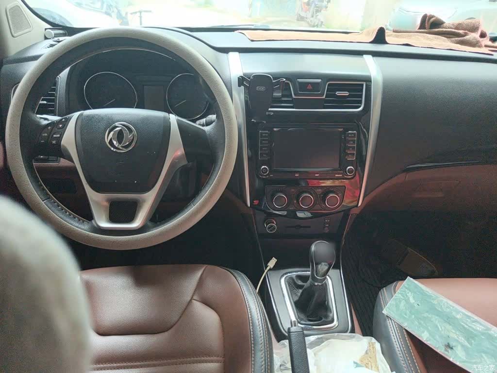 DongFeng SX6, 2017 13