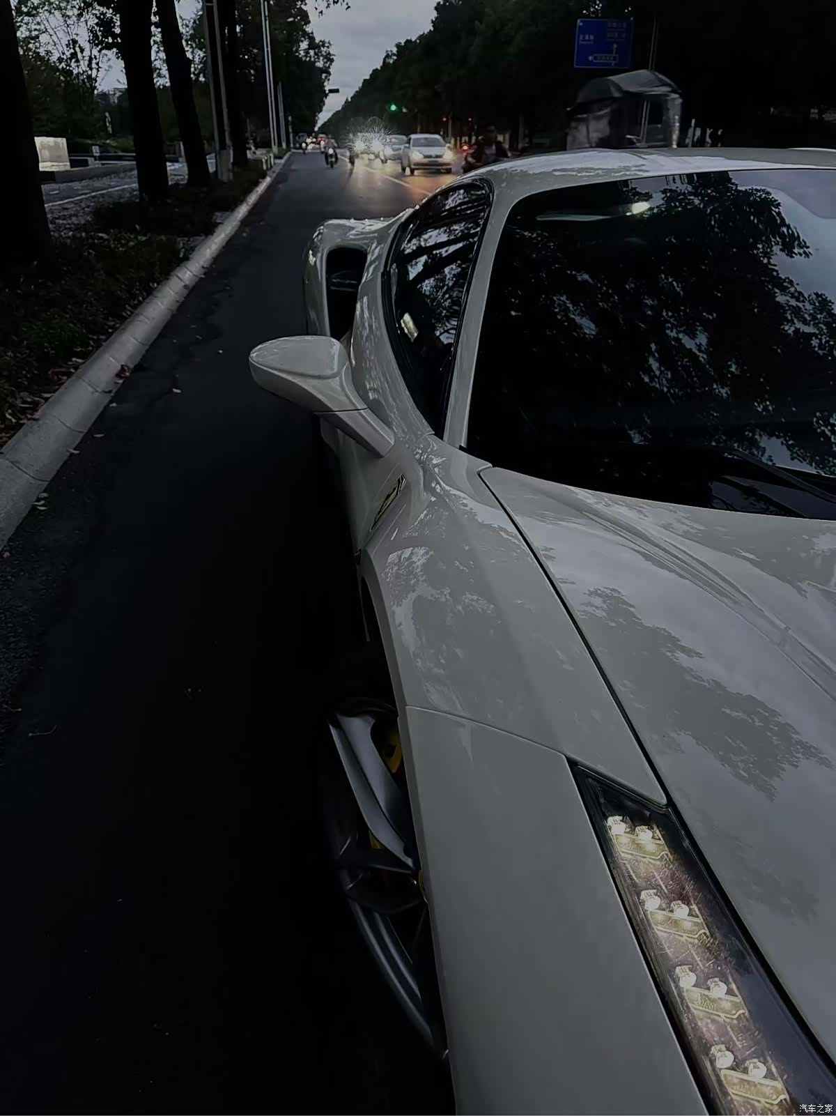 Ferrari 488, 2018 6