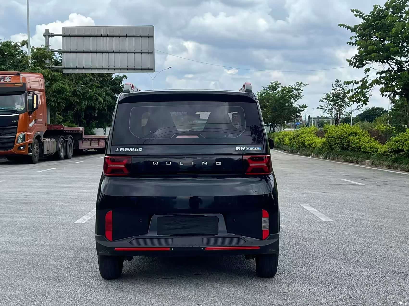 Wuling MINIEV, 2022 6
