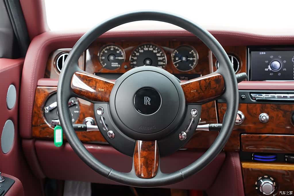 Rolls-Royce Phantom, 2013 16