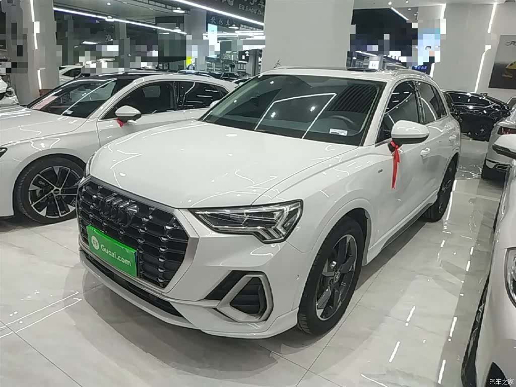 Audi Q3, 2023 1