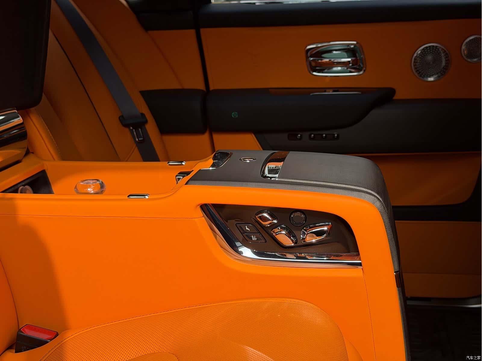 Rolls-Royce Cullinan, 2025 15
