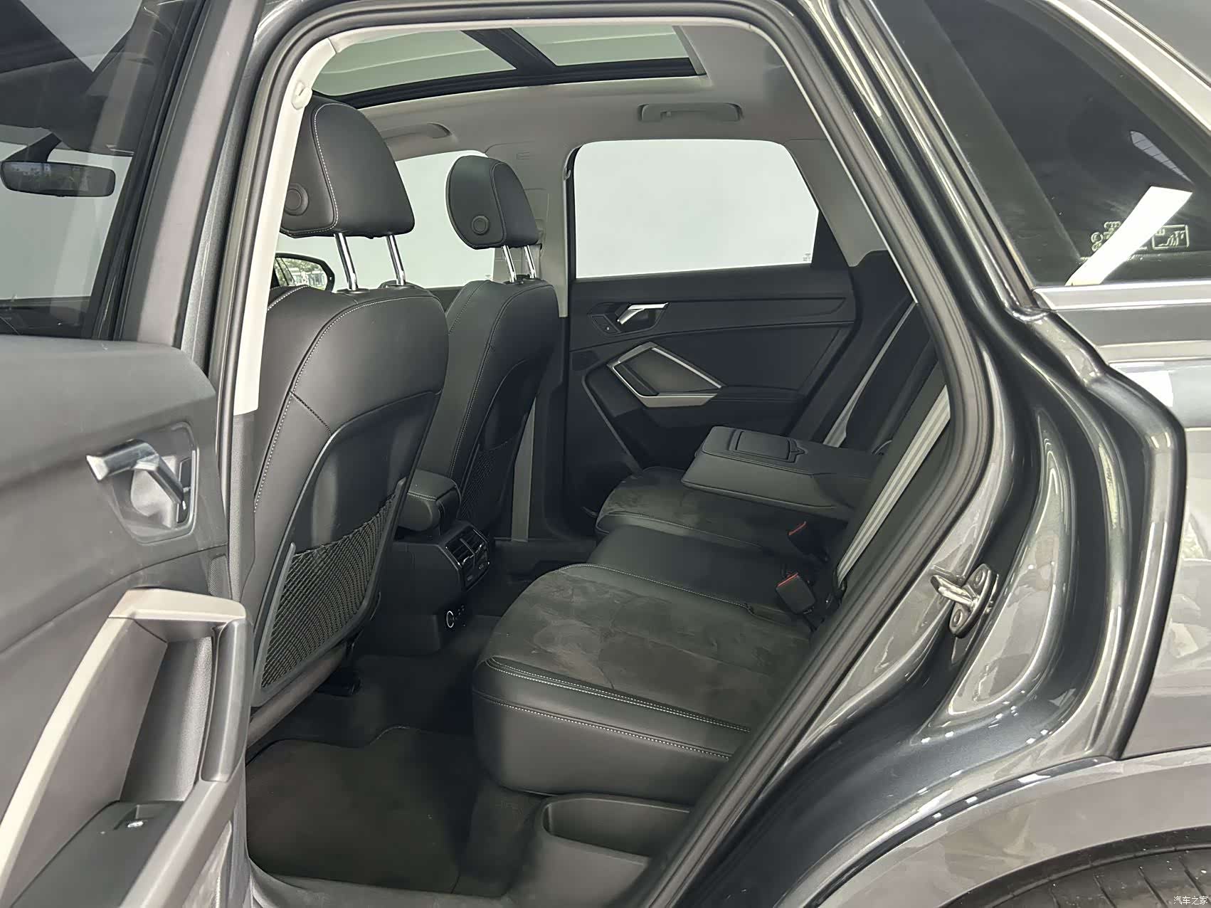 Audi Q3, 2023 10