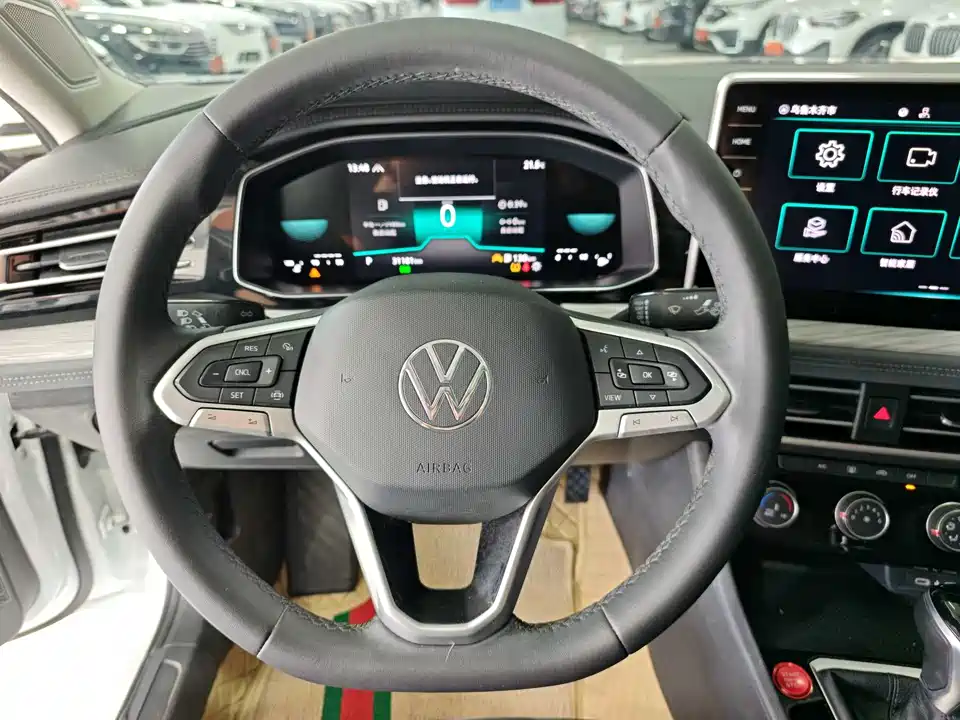 Volkswagen Sagitar