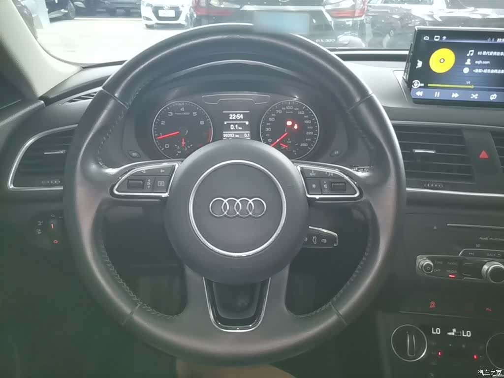 Audi Q3, 2017 11
