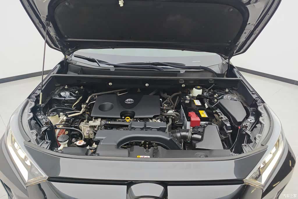 Toyota RAV4, 2020 10