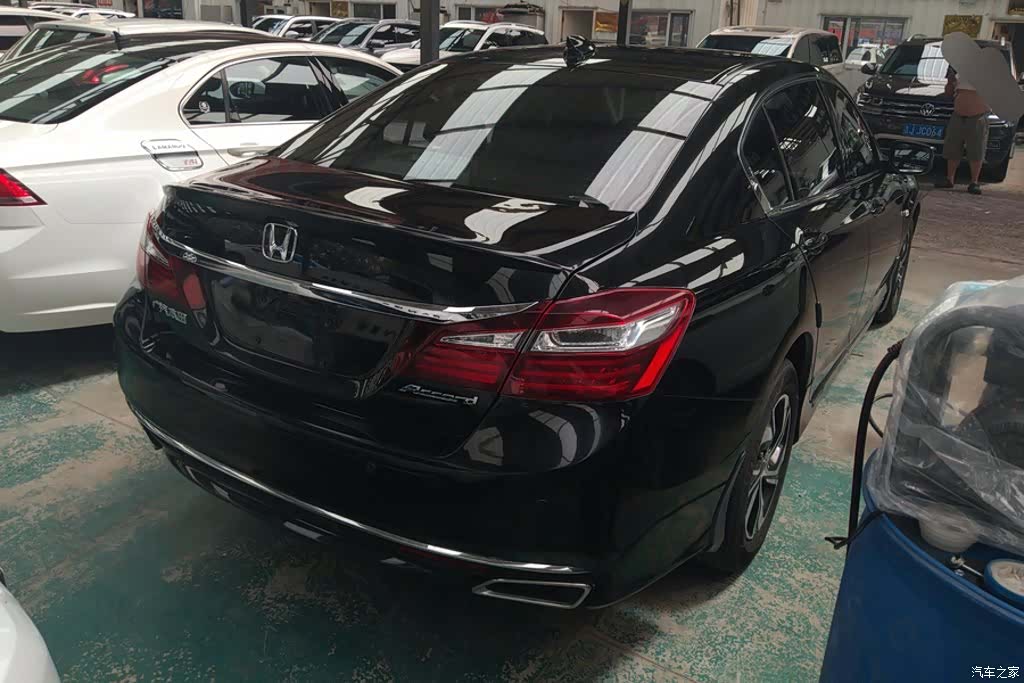 Honda Accord, 2017 3