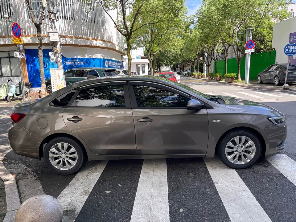 Buick Yinglang