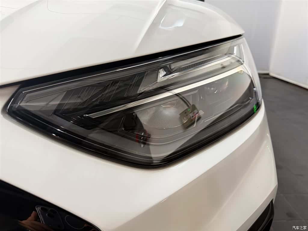 Audi Q5L, 2024 6