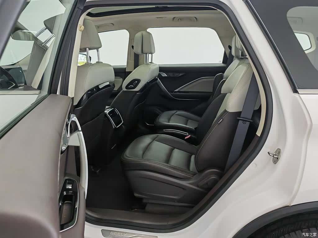 Geely Jiaji, 2019 15