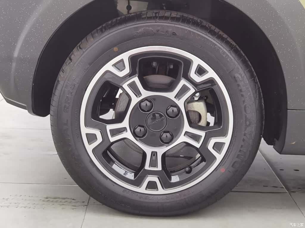 Geely Panda, 2025 17