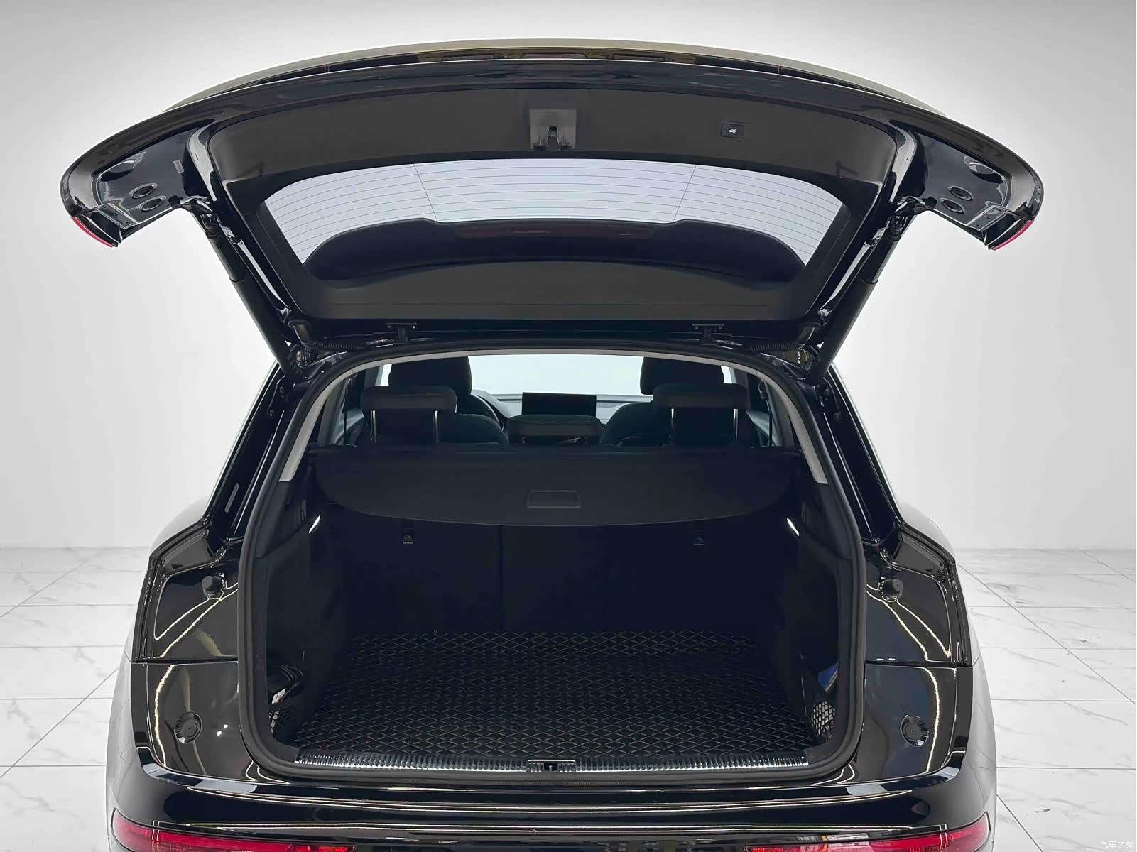Audi Q5L, 2022 11