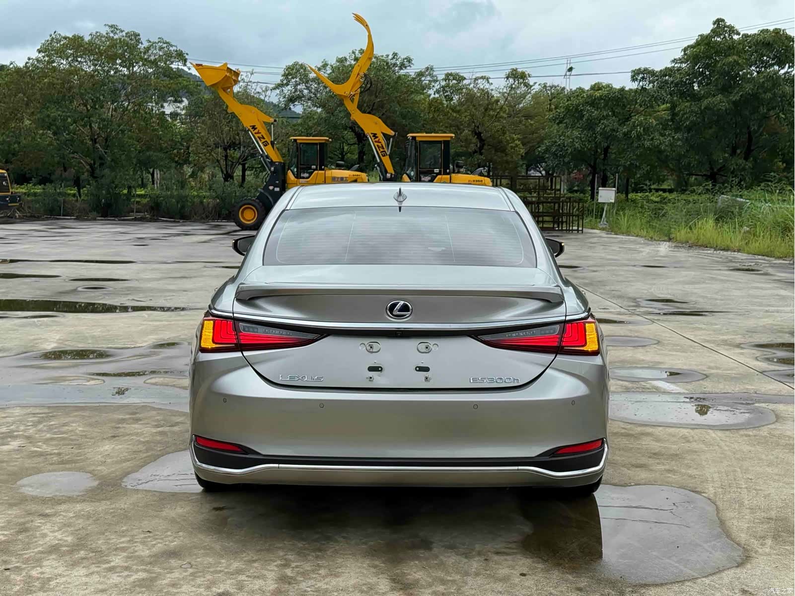 Lexus ES, 2022 8