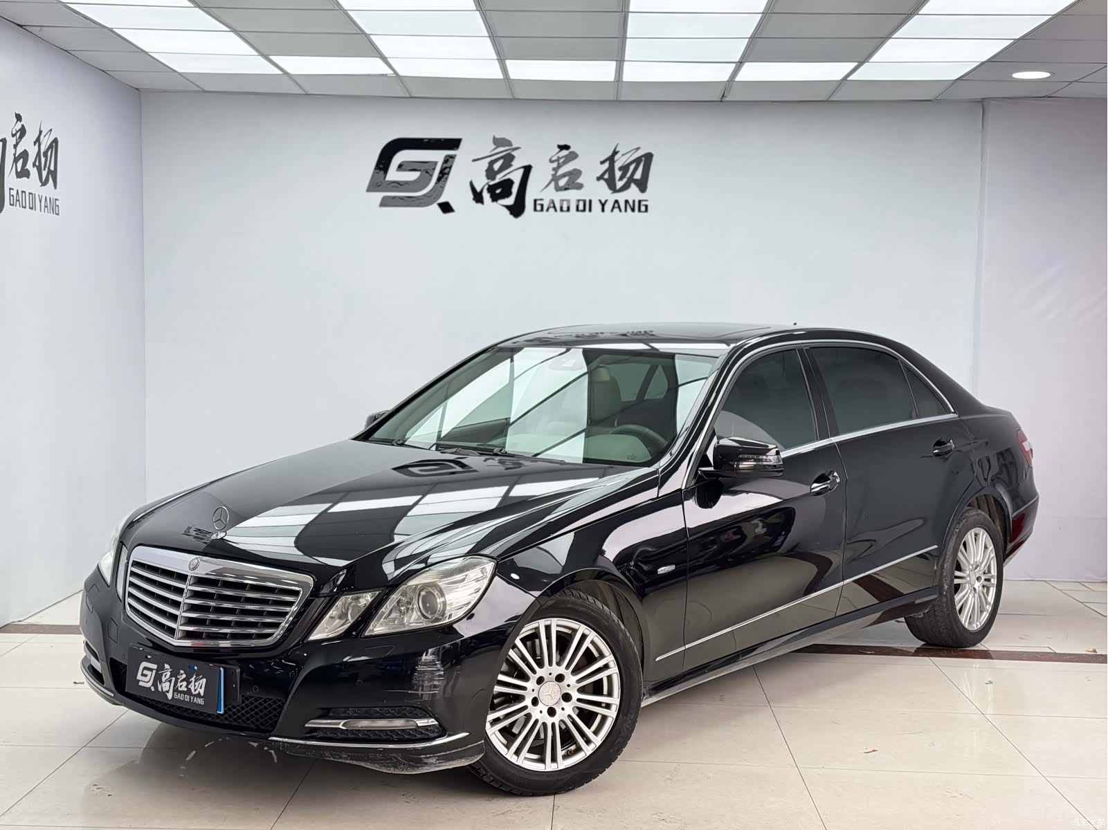 Mercedes-Benz E-Class, 2011 1
