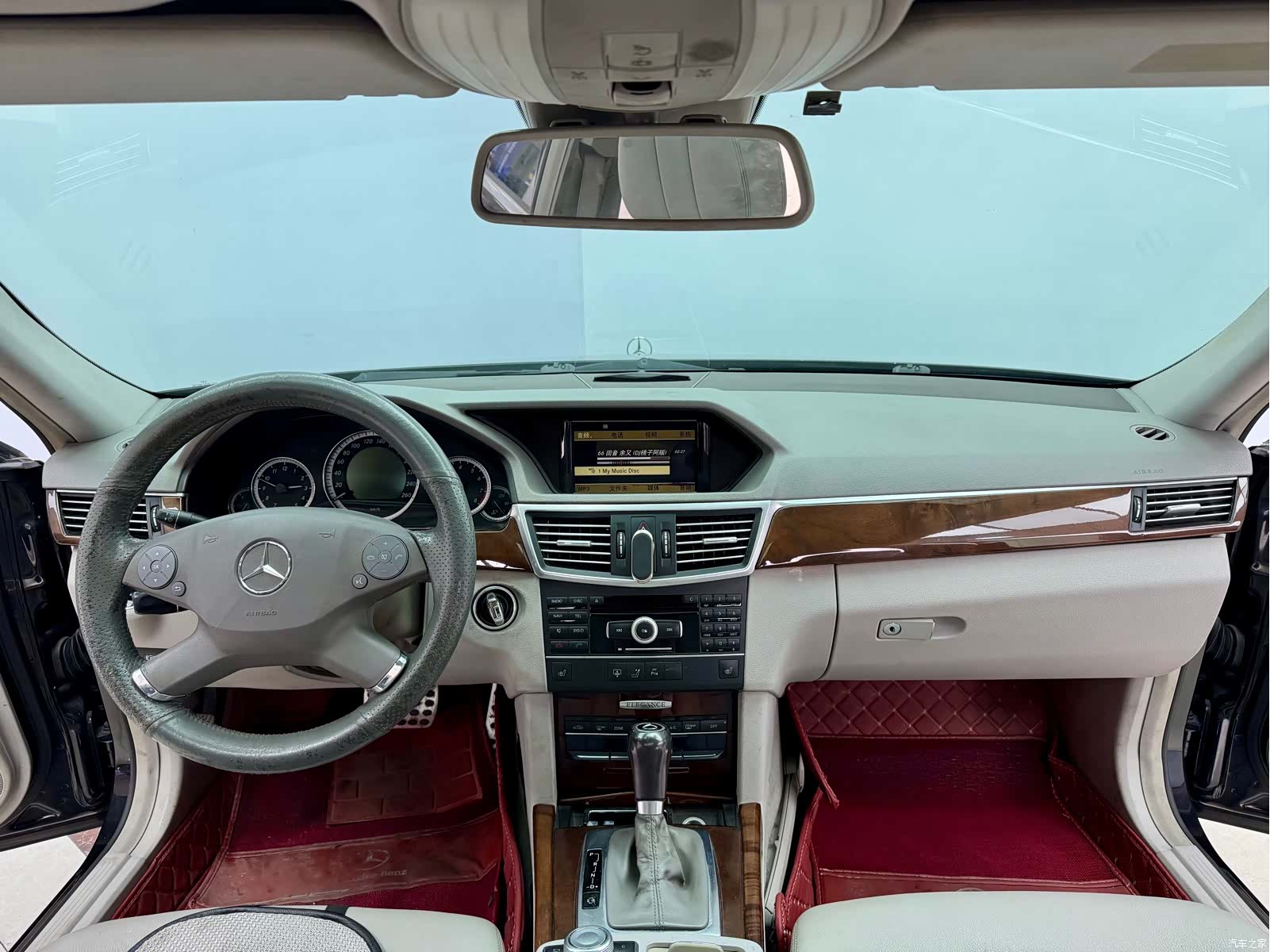 Mercedes-Benz E-Class, 2011 18