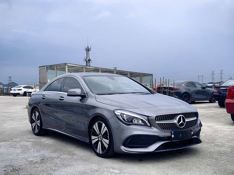 Mercedes-Benz CLA