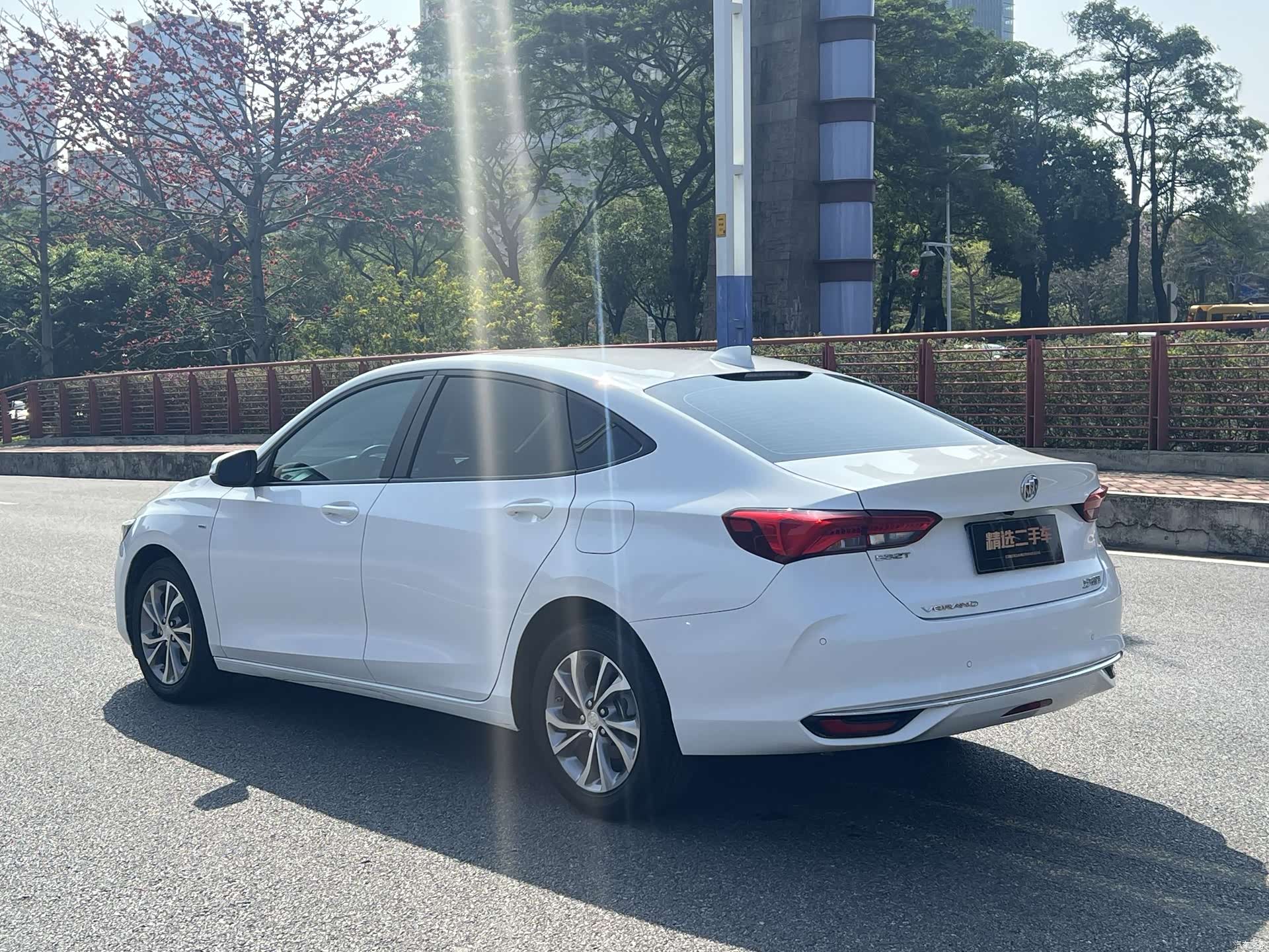 Buick Verano, 2022 21