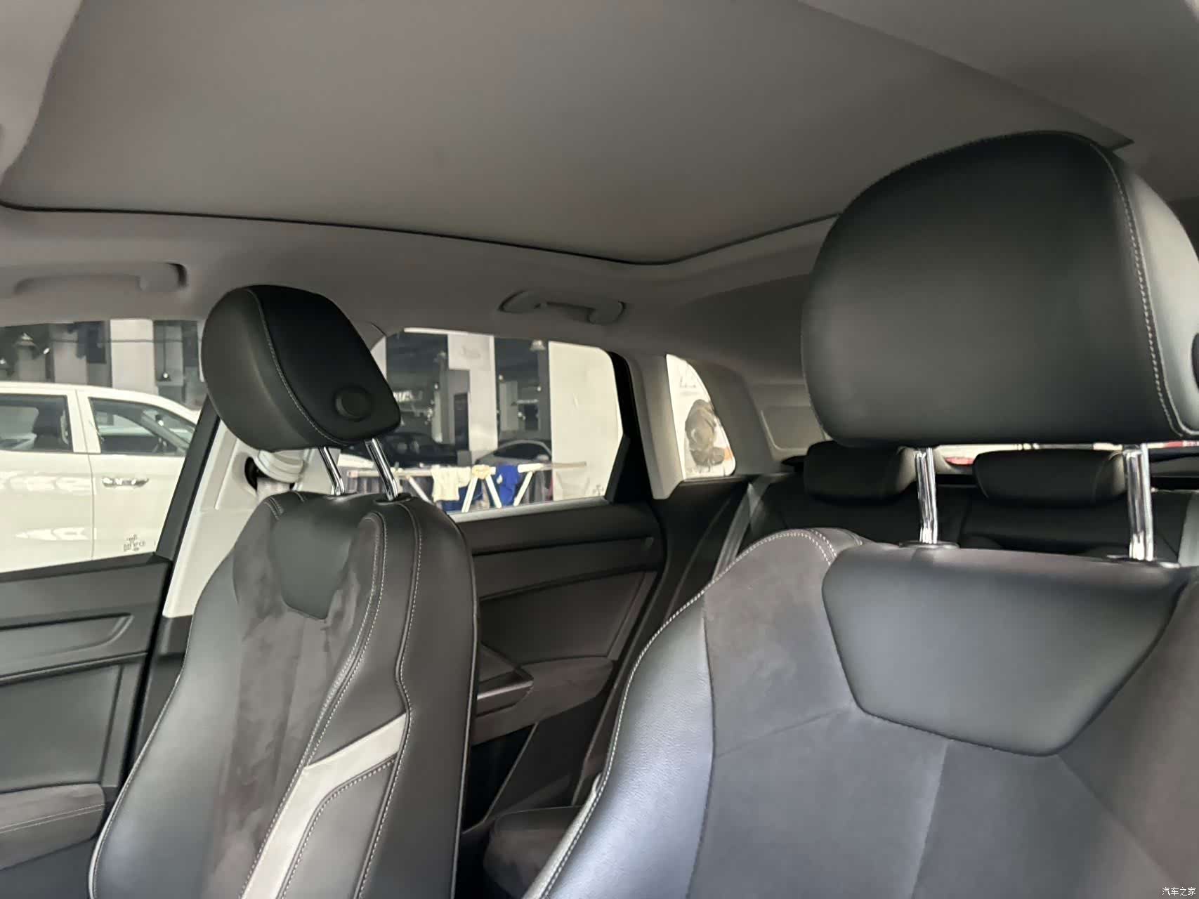 Audi Q3, 2023 12