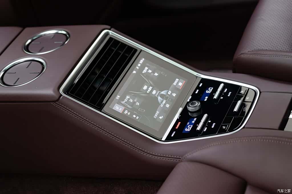 Porsche Panamera, 2018 11