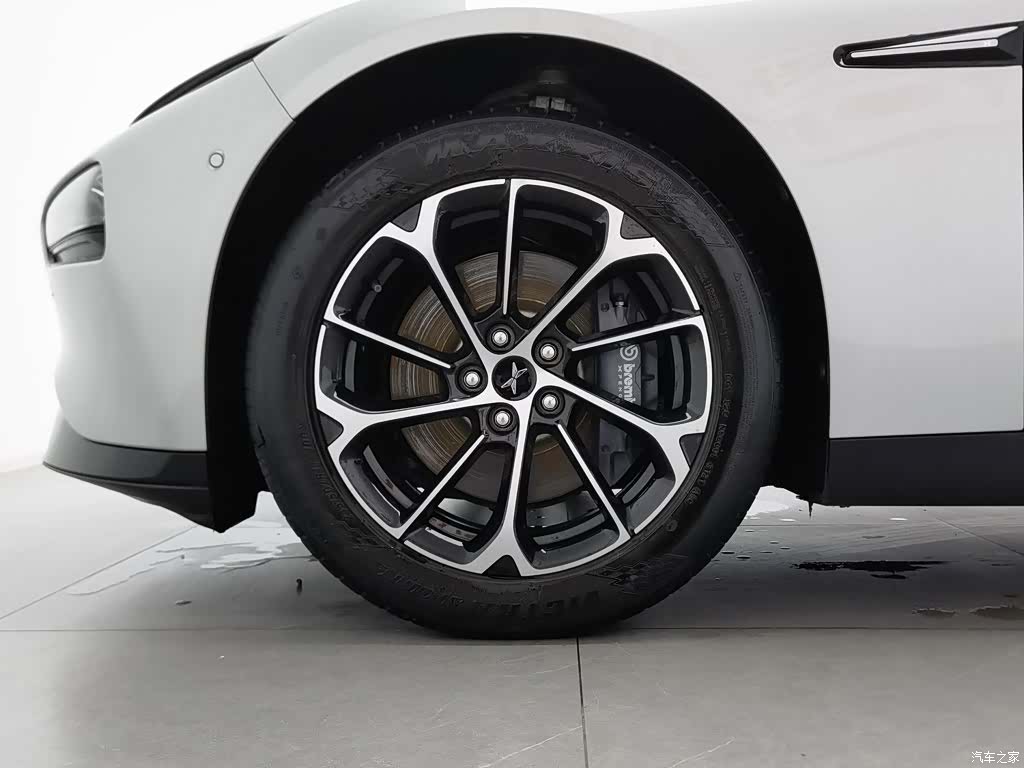 Xpeng P7, 2021 17