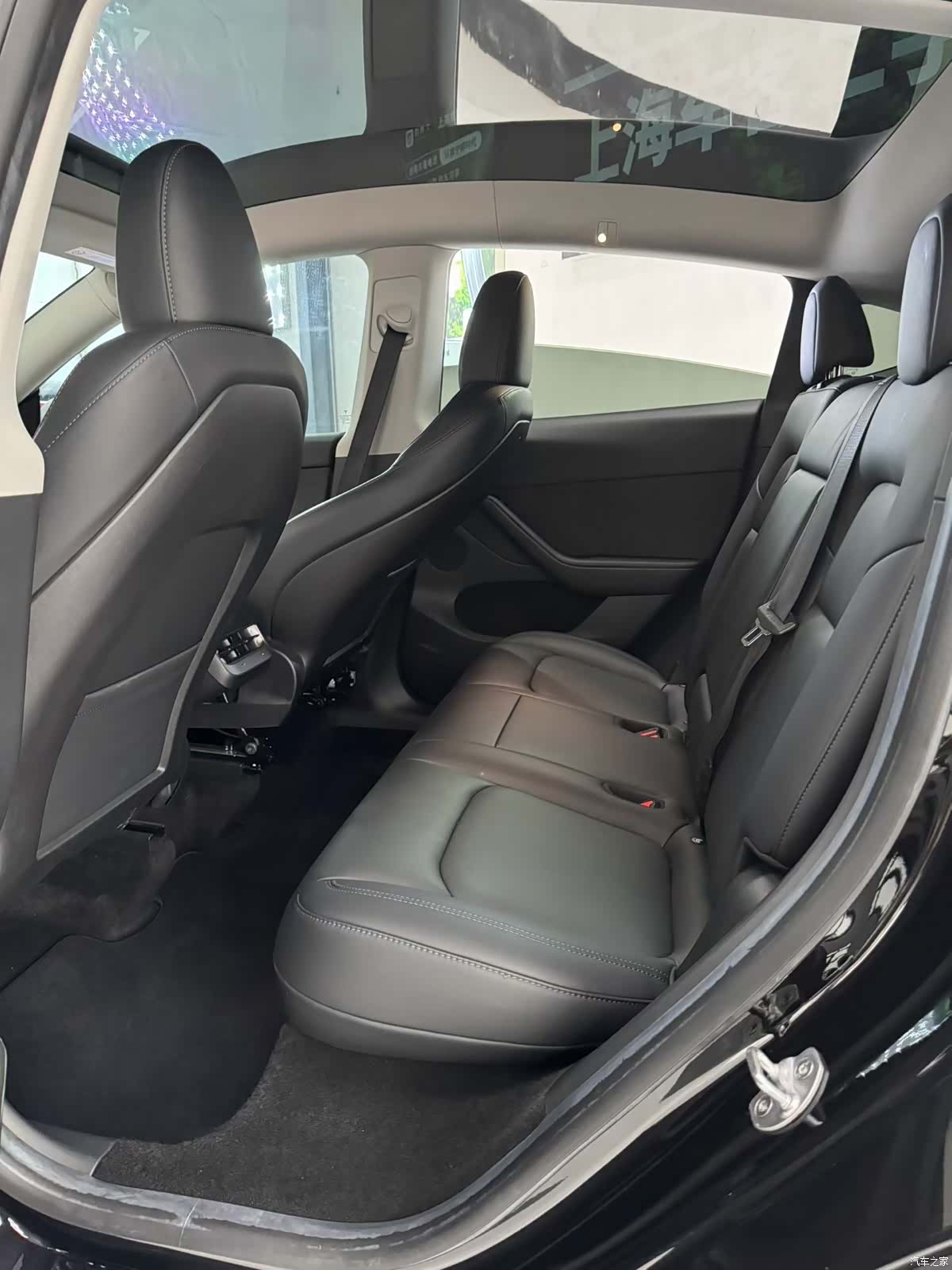 Tesla Model Y, 2022 6