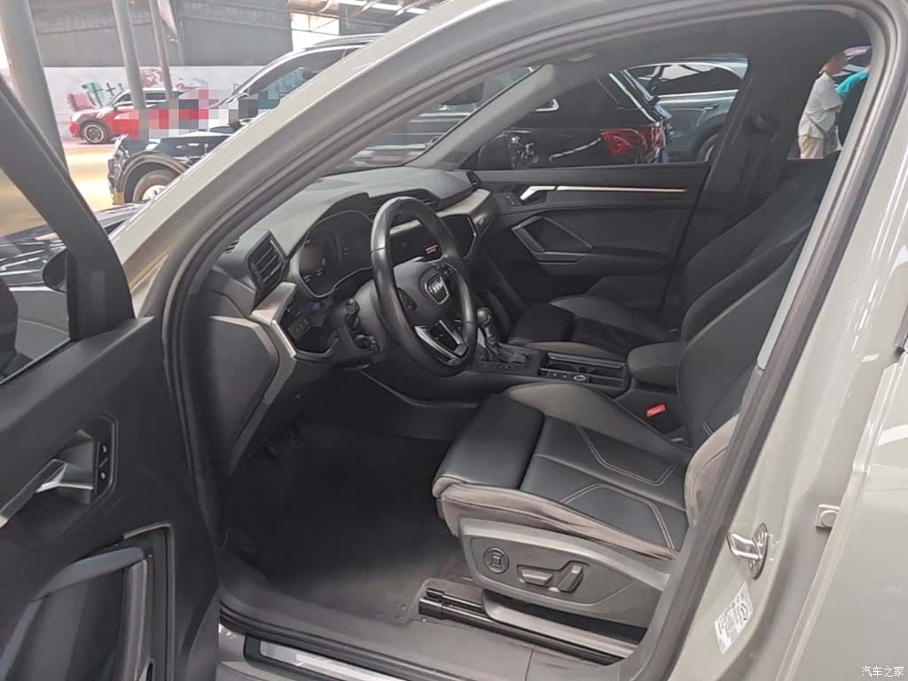 Audi Q3, 2024 16