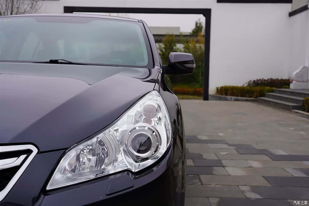 Subaru Legacy, 2011 10