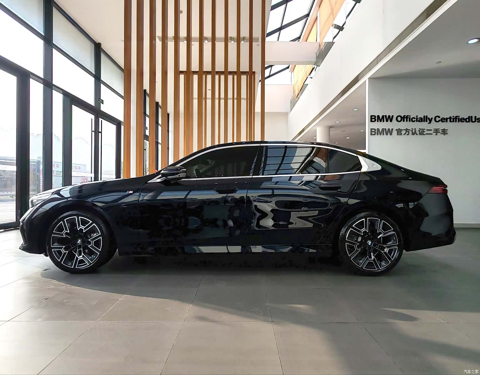 BMW 5 Series, 2024 4