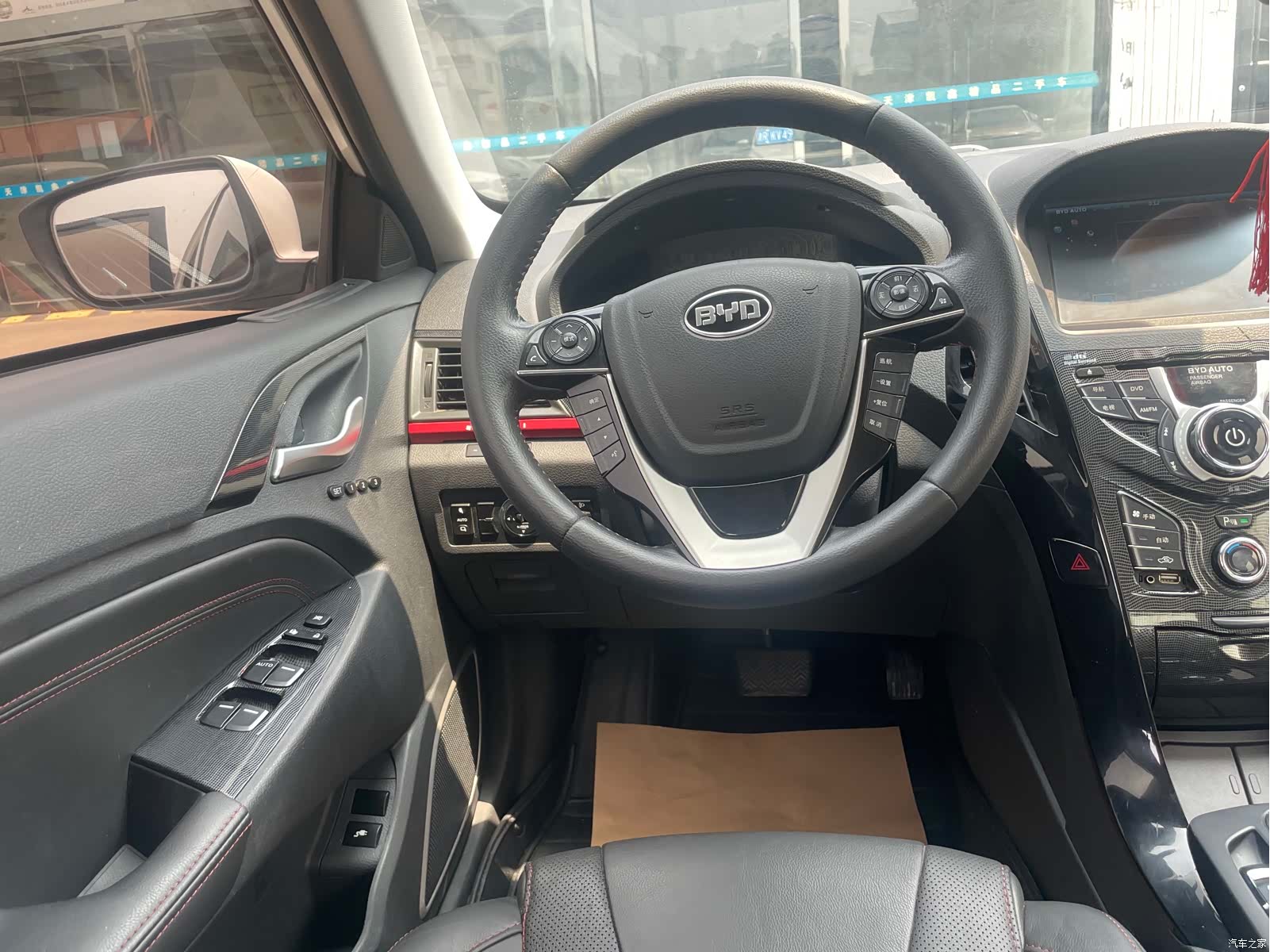 BYD Qin, 2015 12