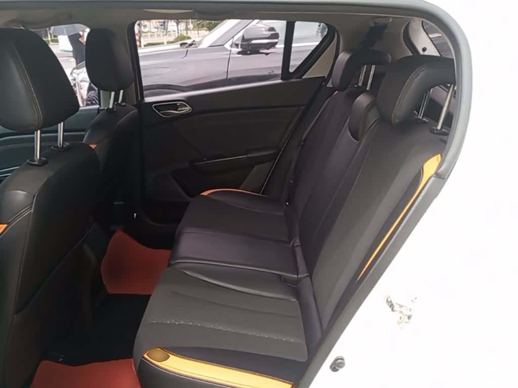 Wuling 310, 2017 13