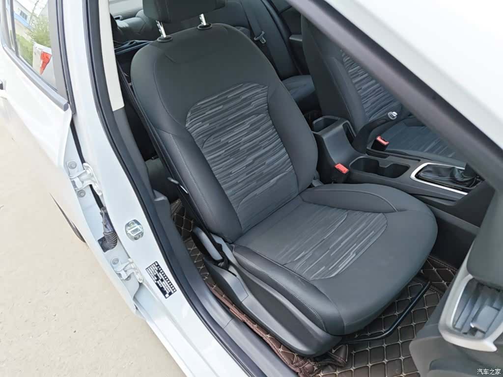Chevrolet 320, 2019 25
