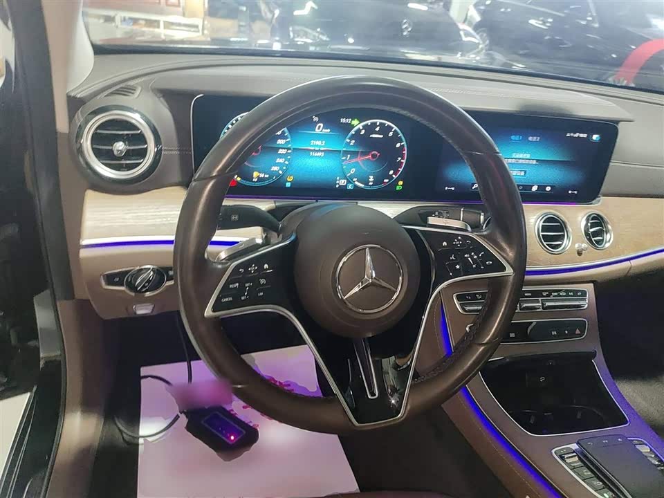 Mercedes-Benz E-class Mercedes-Benz E-class