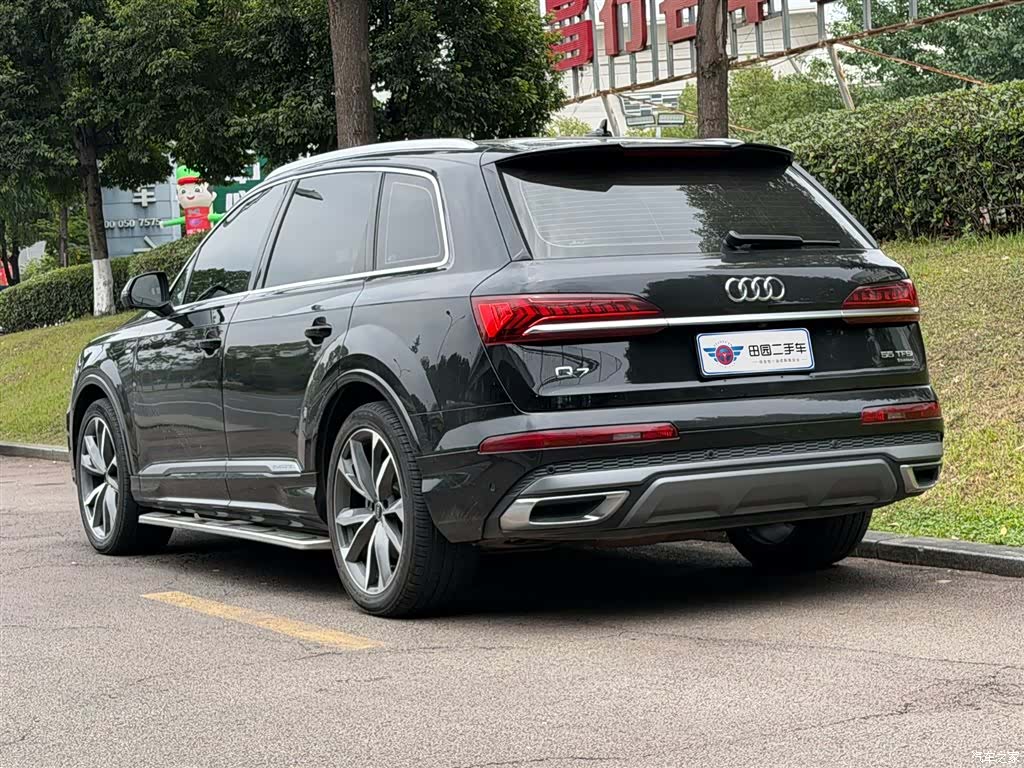 Audi Q7, 2022 4