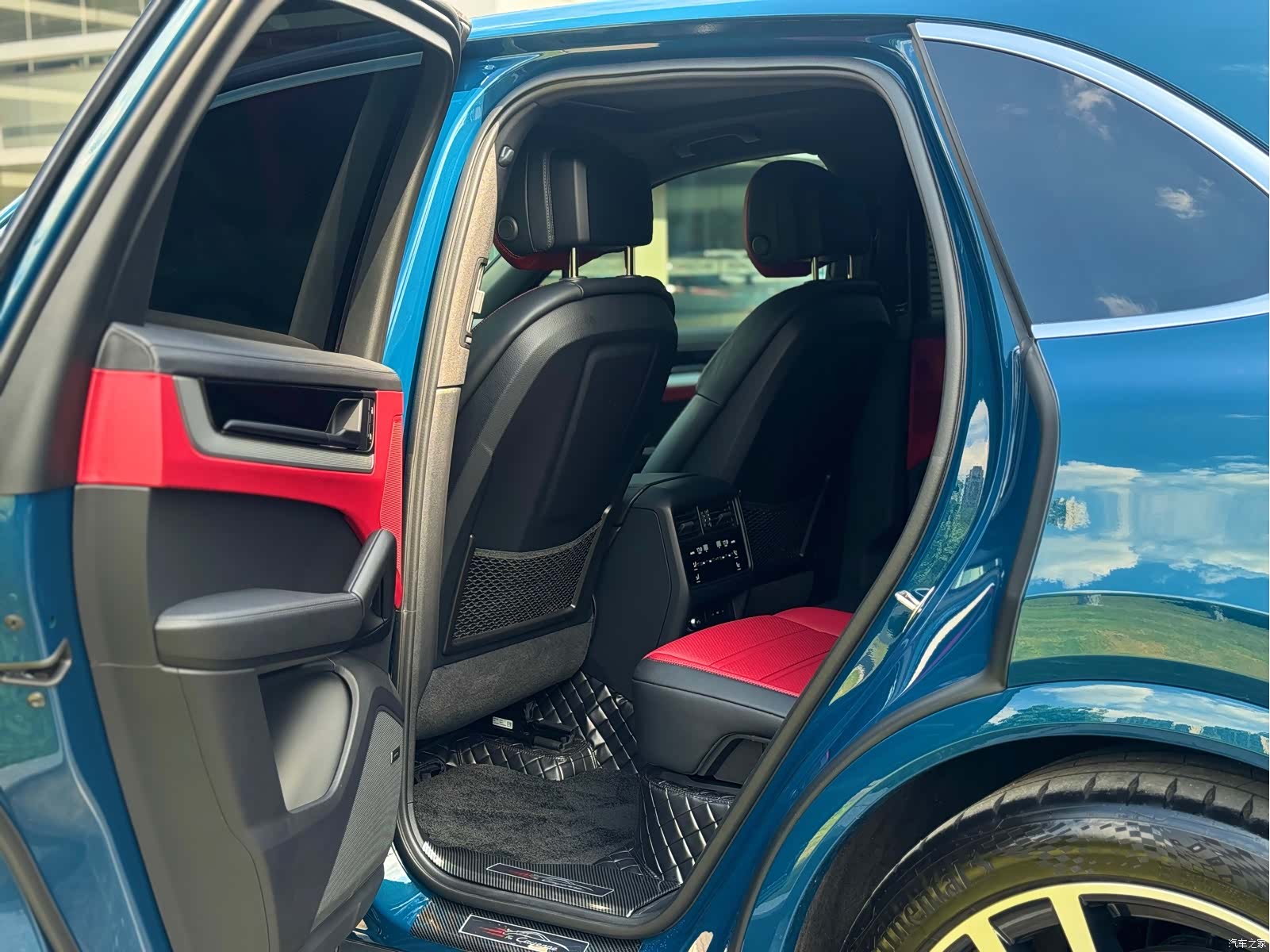 Porsche Cayenne, 2024 12
