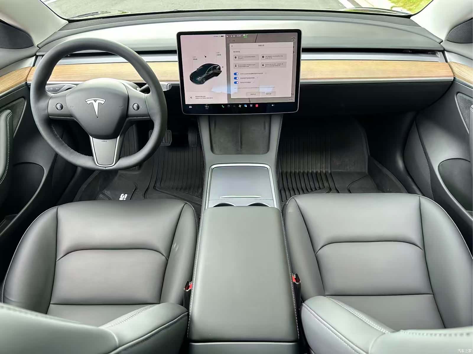 Tesla Model 3, 2020 все фото